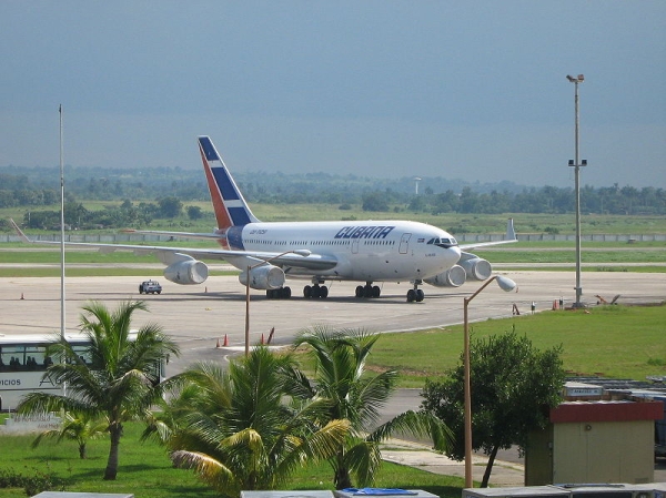 10. Ił-96M