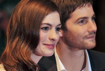 Anne Hathaway bierze �lub!