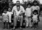 Pol Pot z wnukami