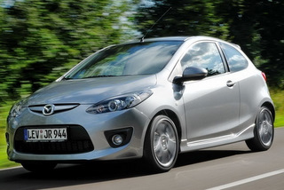 MAZDA 2
