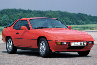 PORSCHE 924