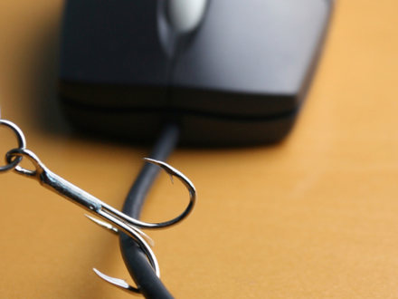 „Przekręt nigeryjski” - Uwaga na internetowych oszustów!