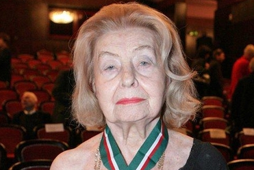 Nina Andrycz trafi�a do szpitala