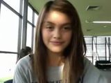 Dziewczyna, kt�ra ta�czy brwiami