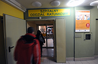 Postrzelony prok. Przyby� ju� po zabiegu