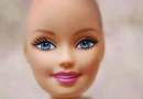 Łysa Barbie dla chorych dzieci
