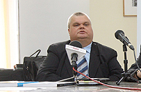 Mjr Fiszer: zna�em gen. B�asika, na to by sobie nie pozwoli�