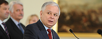Pomnik L. Kaczy�skiego na ulicy Walentynowicz pod nosem Tuska?