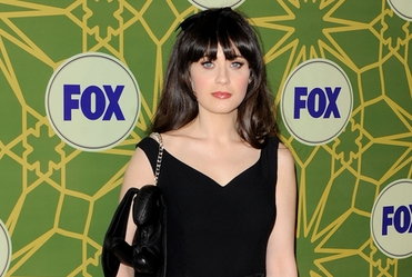 Zooey Deschanel: Dziewczyny plu�y mi w twarz!