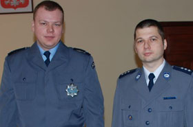 Uratowali 14-latk� - w samej koszulce wskoczy�a do Ba�tyku!