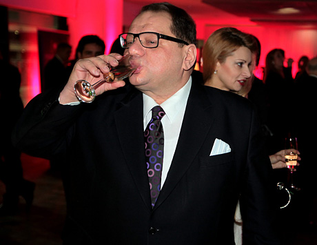 Niechluj czy elegant - tak ubieraj� si� politycy