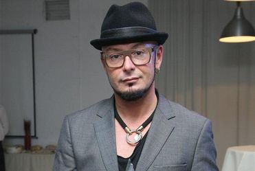 Tomasz Jacyk�w nie chce opuszcza� Polski