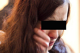Matka Madzi u psychiatry. Towarzyszy� jej m��