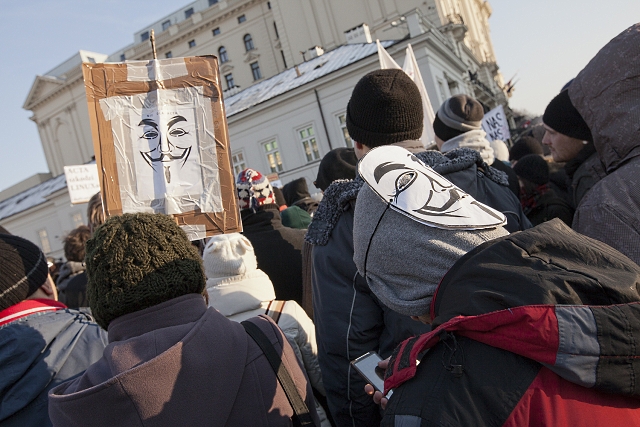 Protest przed Pa�acem Prezydenckim ws. ACTA