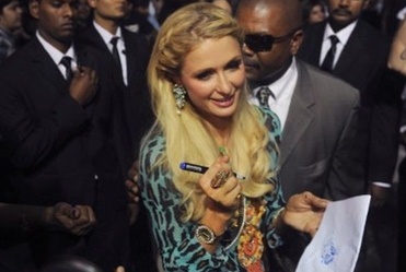 Paris Hilton wsp�pracuje z Flo Rid�