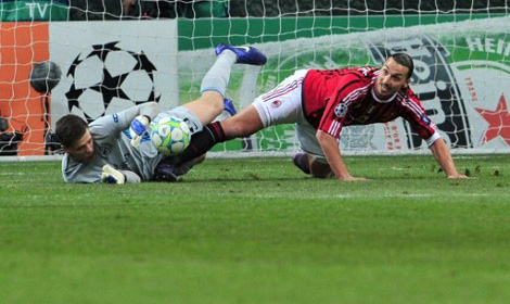 [Obrazek: szczesny_arsenal_milan_ibra_470_2012.jpeg]