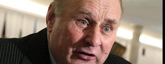 Pose� PiS o minister Musze: jak zap�odni� krow� lodem?