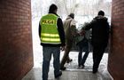 Pedofil grasowa� w rurze na basenie