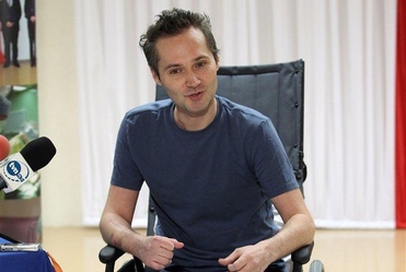 Jaros�aw Wa��sa przekroczy� pr�dko��. Nic mu nie grozi?