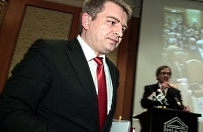"Zagro�one jest bezpiecze�stwo 12 tys. Polak�w"