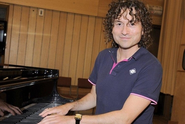 Piotr Rubik otworzy szko�� muzyczn�!