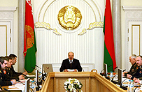�ukaszenka potwierdzi� istnienie listy os�b obj�tych zakazem wyjazdu