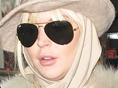 Pomylili 66-latk� z Lindsay Lohan!
