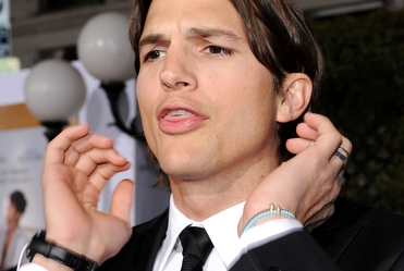 Ashton Kutcher ma ju� kogo�!