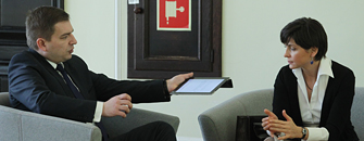 O wizerunek tego ministra dba 21 os�b. Na darmo