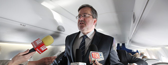 Komorowski nie ma czym polecie� do USA!
