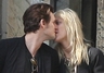 Anja Rubik i Sasha Knezevic na spacerze w Pary�u