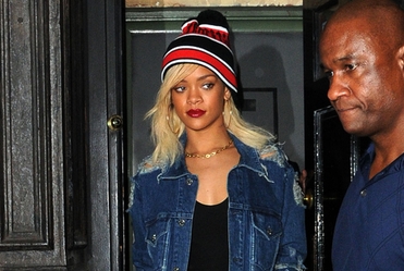 Rihanna nie ma romansu z Ashtonem Kutcherem!