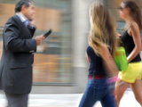 M�j by�y mnie n�ka – jak broni� si� przed stalkingiem?