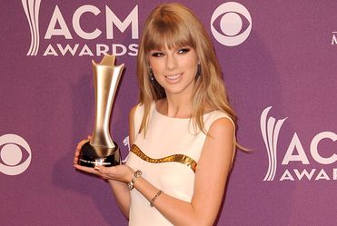 Taylor Swift ostro�nie wybiera kolejne role