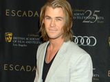 Chris Hemsworth niczym c�rka
