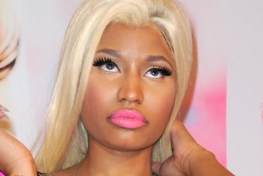 Nicki Minaj zaskoczy�a fan�w darmowym koncertem! WIDEO