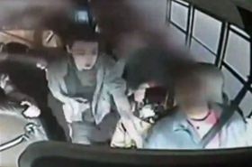 13-latek uratowa� pasa�er�w autobusu - zobacz film