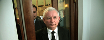 Lech i Jaros�aw Kaczy�scy pobili si� o kobiet�!