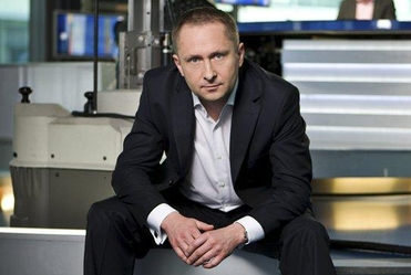 Kamil Durczok wygrywa z konkurencj�!