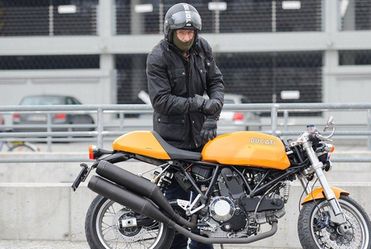 Hubert Urba�ski kupi� Ducati Sport