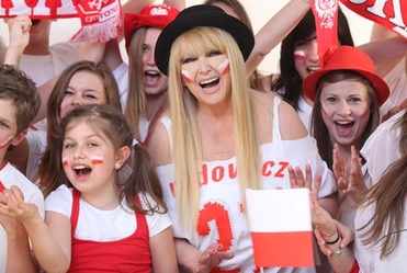 Maryla Rodowicz nagra�a klip do "Dalej Or�y"!