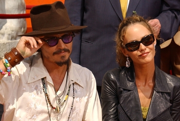 Johnny Depp dementuje plotki o rozstaniu!