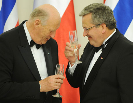 Komorowski dro�szy ni� kr�l
