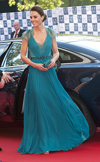http://i.wp.pl/a/f/jpeg/28972/kate_epa3-640.jpeg