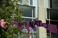 Protesty przed szczytem NATO