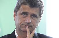 "Leszek Miller ma krew na r�kach" - Janusz Palikot ukarany nagan� 