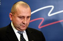 Bartosz Ar�ukowicz z�o�y� wniosek o odwo�anie Jacka Paszkiewicza