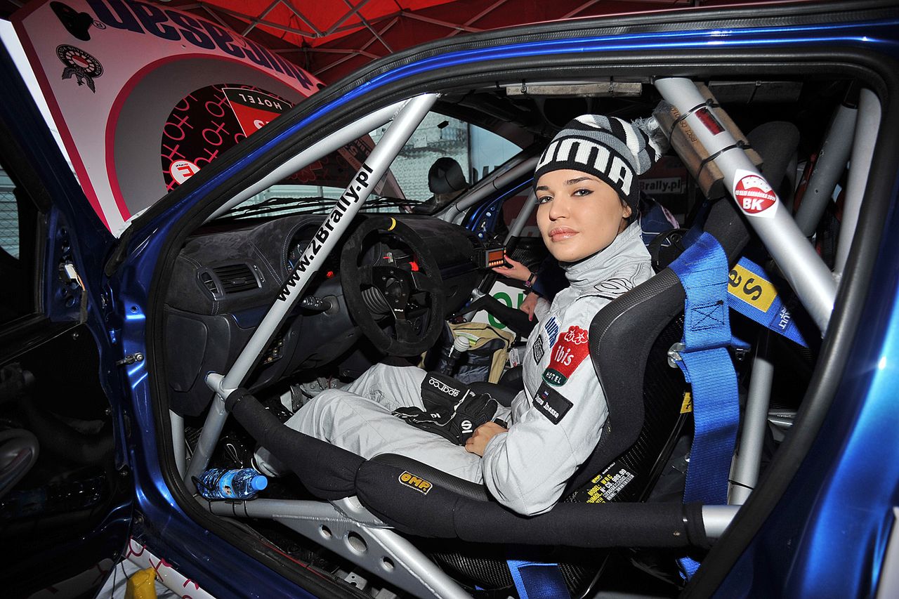 Inessa JungleKey.de Bilder