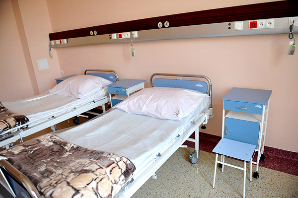 Polscy lekarze postawili na nogi sparaliżowanego mężczyznę