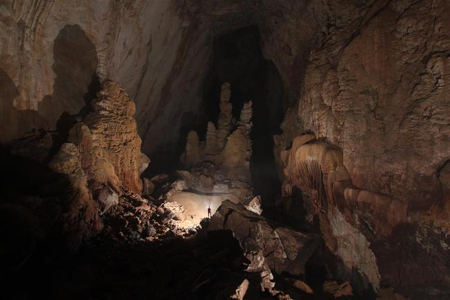 Hang Son Doong - największa jaskinia świata